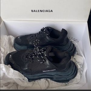BALENCIAGA SNEAKERS
